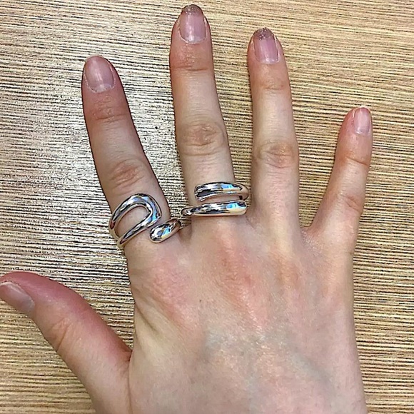 Sterling Silver Geometric Two Piece Ring Set - Picture 4 of 12